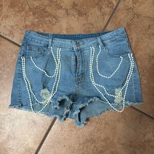 SHEIN Shorts  with pearl chains